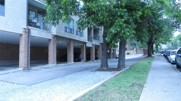1910 Robbins Place PL #202, Austin, TX 78705