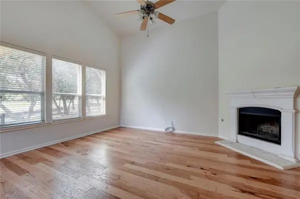 14409 American Kestrel DR, Austin, TX 78738