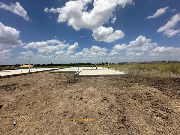 13808 Ryan Range LN, Elgin, TX 78621