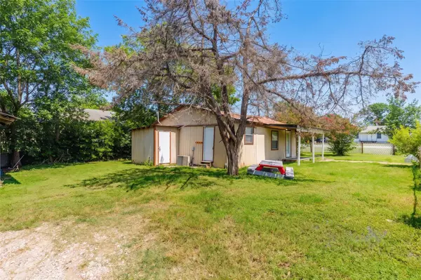 310 E Parsons ST, Manor, TX 78653