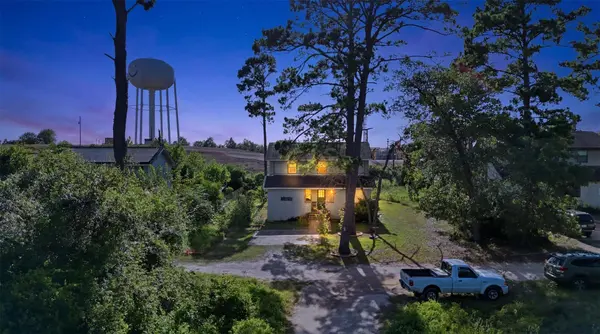 136 Pine Hill LOOP #C, Bastrop, TX 78602