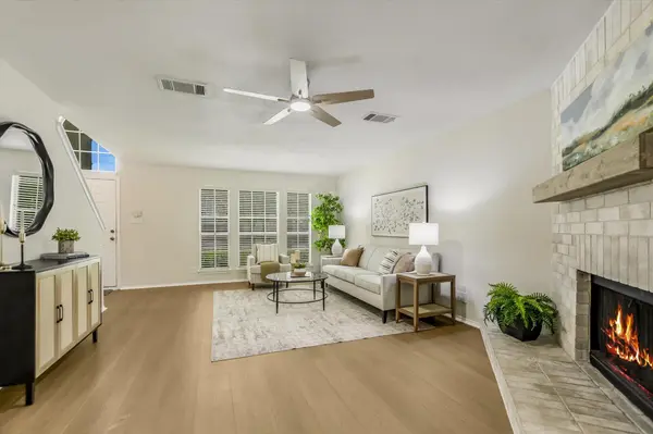 903 Creekmont DR, Round Rock, TX 78681