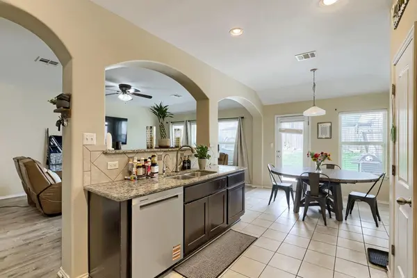 103 Buescher CV, Hutto, TX 78634