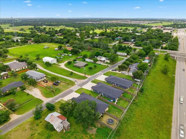 109 Fisher ST #A & B, Elgin, TX 78621