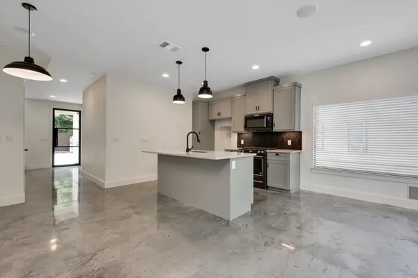 400 W Monroe ST #A, Austin, TX 78704