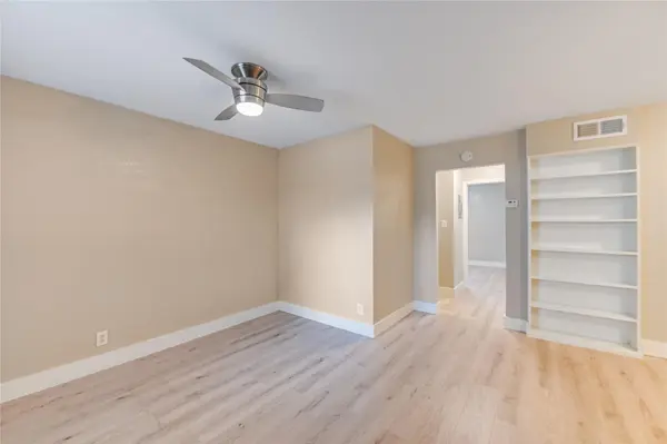 2401 Manor RD #131, Austin, TX 78722