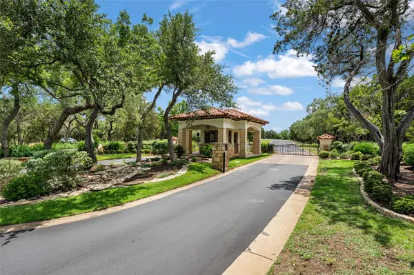 906 Moonlight Bay DR, Spicewood, TX 78669