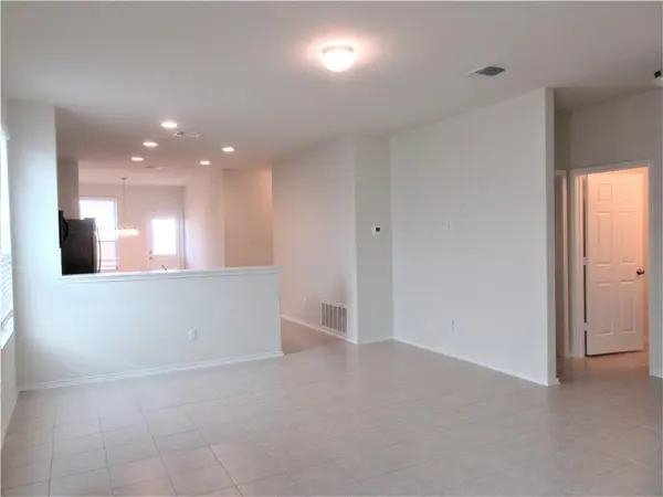 124 Green Egret WAY, Leander, TX 78641