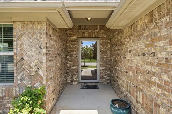 328 Lightcliff ST, Hutto, TX 78634