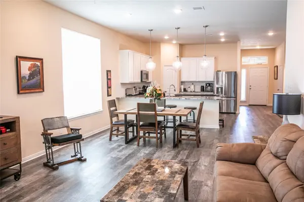 2010 Winepress RD, Brenham, TX 77833