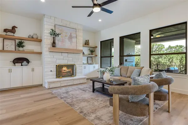 19408 Serenity LN, Lago Vista, TX 78645