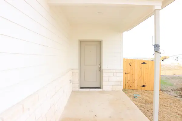 515 Whirlaway DR #B, Jarrell, TX 76537