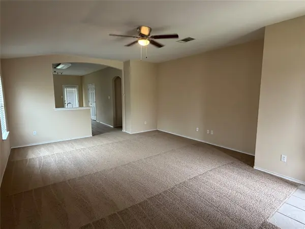 208 Carol Ave, Leander, TX 78641