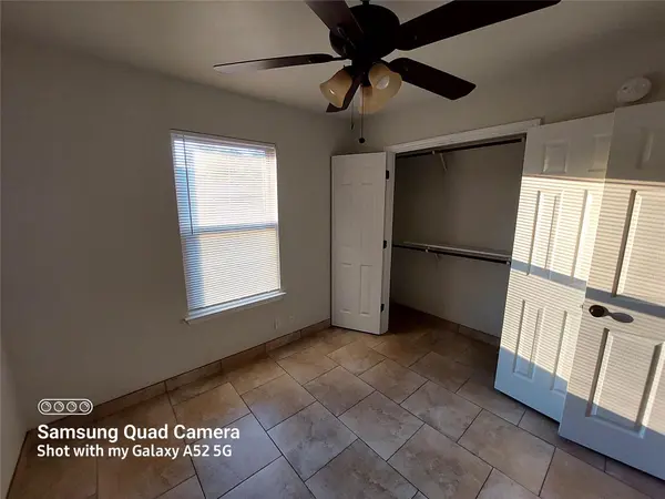 2505 S Oak LN #B, Georgetown, TX 78628