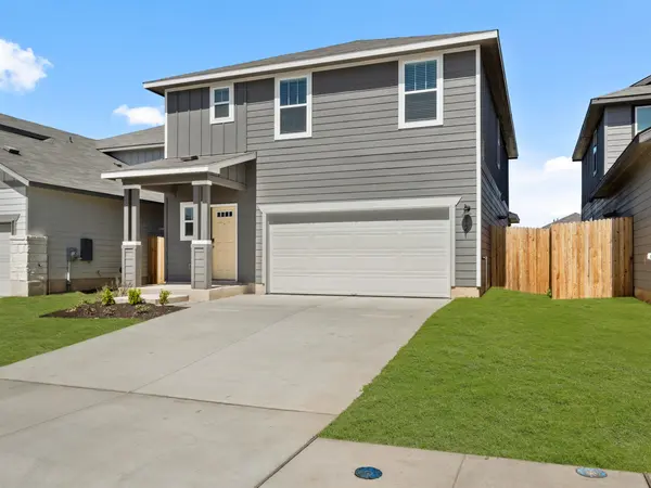 121 Greenway LN, Georgetown, TX 78628