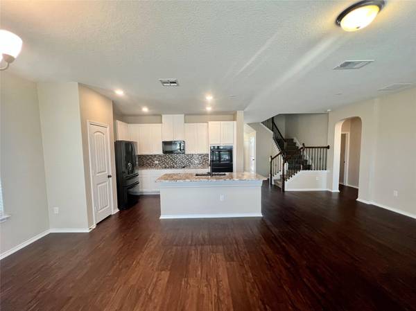 5100 Lazy Court DR, Austin, TX 78724