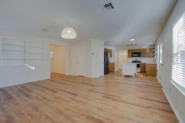 2005 Whistling WAY, Taylor, TX 76574