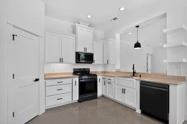 116 E Hickory DR, Granite Shoals, TX 78654