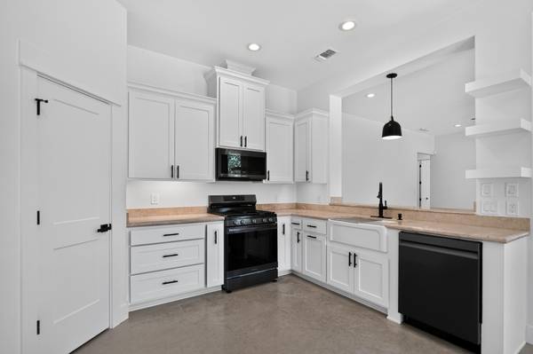 116 E Hickory DR, Granite Shoals, TX 78654
