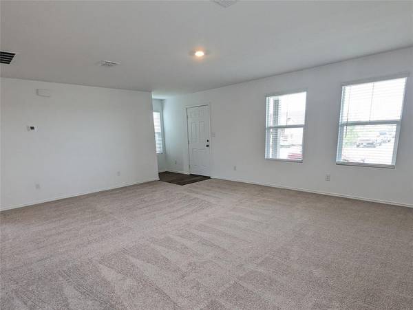 152 Avre LOOP, Kyle, TX 78640