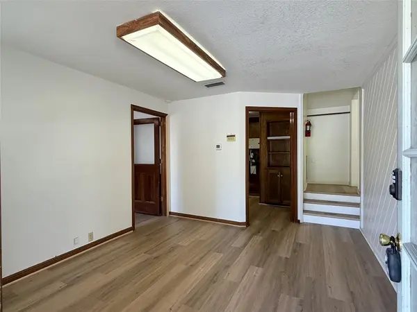 202 S Austin Ave #101, Georgetown, TX 78626