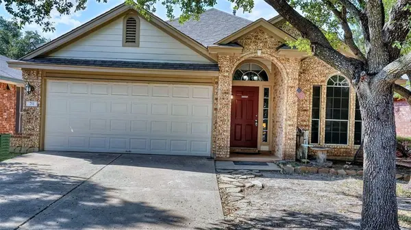 711 House Creek DR, Leander, TX 78641