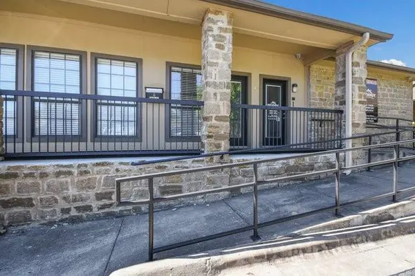 13740 N Highway 183 #E, Austin, TX 78750