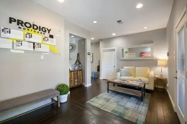 13740 N Highway 183 #E, Austin, TX 78750