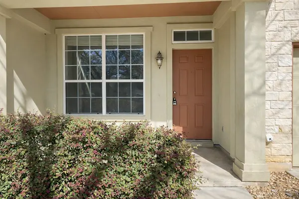 2410 Great Oaks DR #802, Round Rock, TX 78681