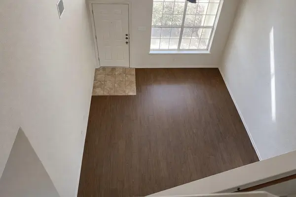 2410 Great Oaks DR #802, Round Rock, TX 78681