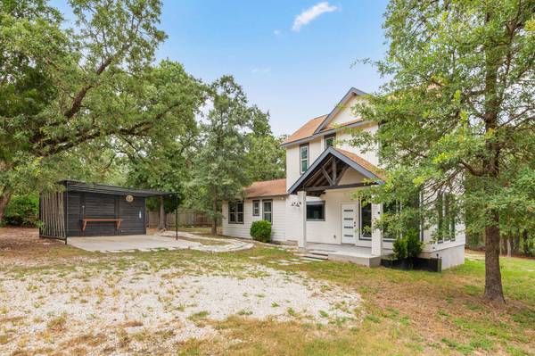118 Camino De Agua, Elgin, TX 78621