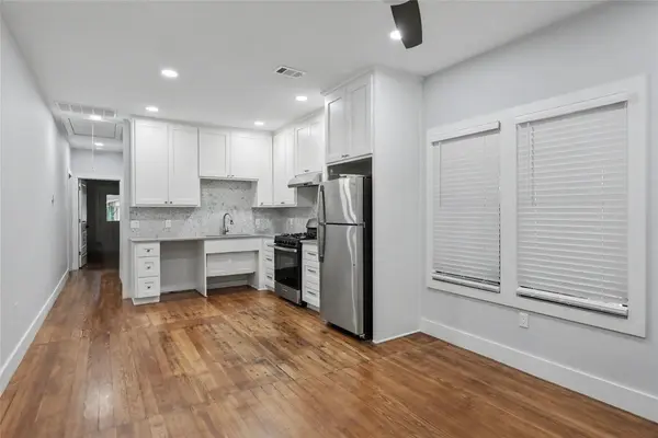 2506 E Cesar Chavez ST, Austin, TX 78702