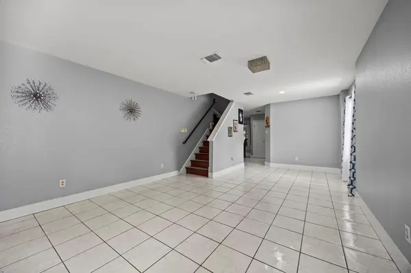 908 Tayside DR, Pflugerville, TX 78660