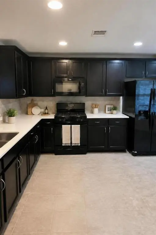 410 Holiday Creek LN, Georgetown, TX 78633