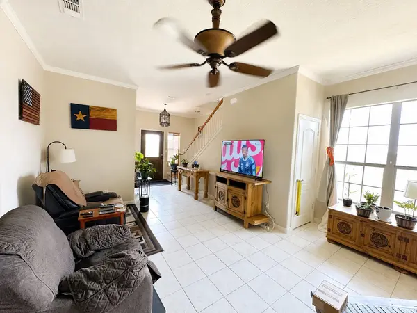 134 Clearwater CT #8, Canyon Lake, TX 78133