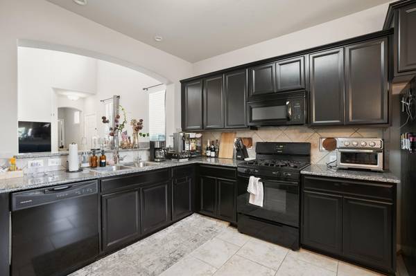400 Epiphany LN, Pflugerville, TX 78660