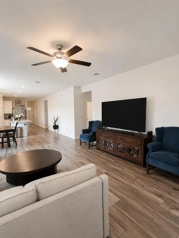 101 Javans Nest, Cedar Creek, TX 78612