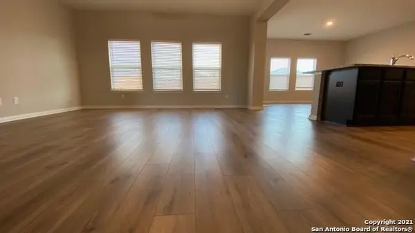 9310 Bennett Forest, Converse, TX 78109