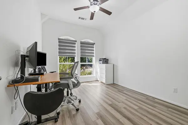 304 Barton Oak TRL, Georgetown, TX 78628