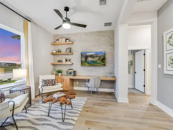 201 Retha DR, Dripping Springs, TX 78620