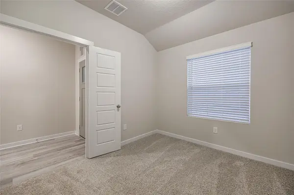 13713 Ryan Range LN, Elgin, TX 78621