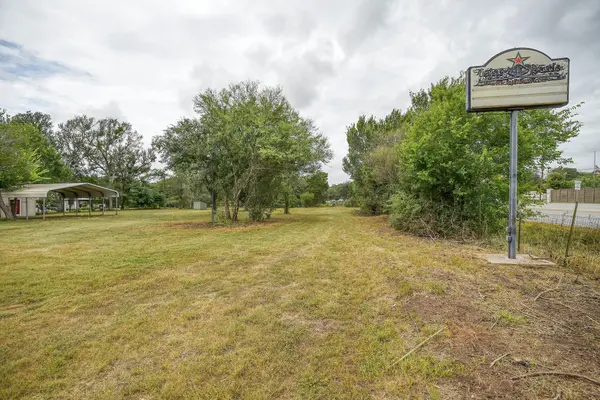 901 State Highway 21 HWY W, Cedar Creek, TX 78612