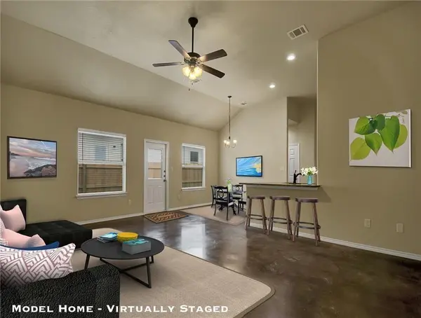 265 Joanne LOOP #B, Buda, TX 78610