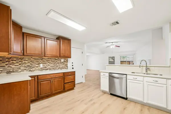 121 Orion CV, Kyle, TX 78640
