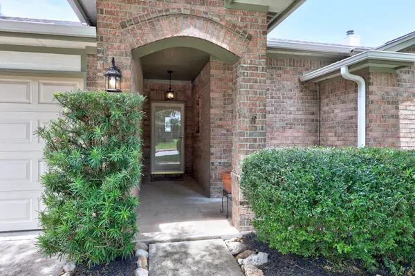 1617 Abbey LN, Cedar Park, TX 78613