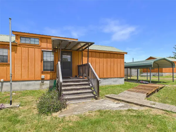 202 N Mustang Ave, Cedar Park, TX 78613