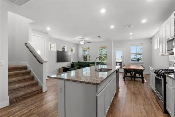 7106 Silver Star LN, Austin, TX 78744