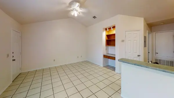 412 Burleson ST #121, San Marcos, TX 78666