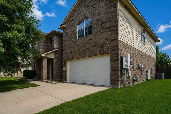 18305 Lake Edge CT, Pflugerville, TX 78660