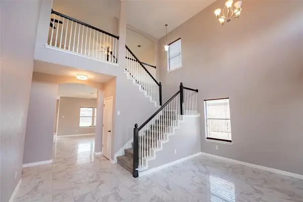 119 Emory Fields DR, Hutto, TX 78634
